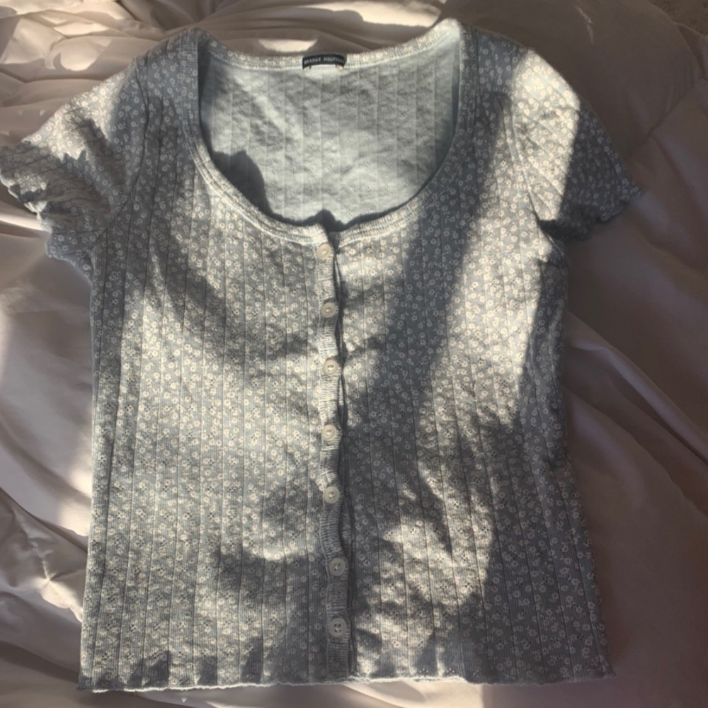 Brandy Melville Zelly Floral Top